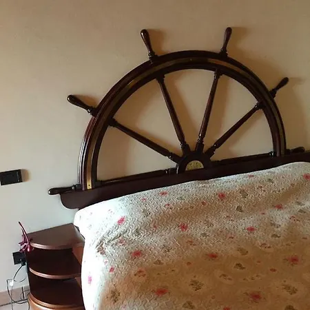 アパート Ferienwohnung ラヴェーノ・モンベッロ